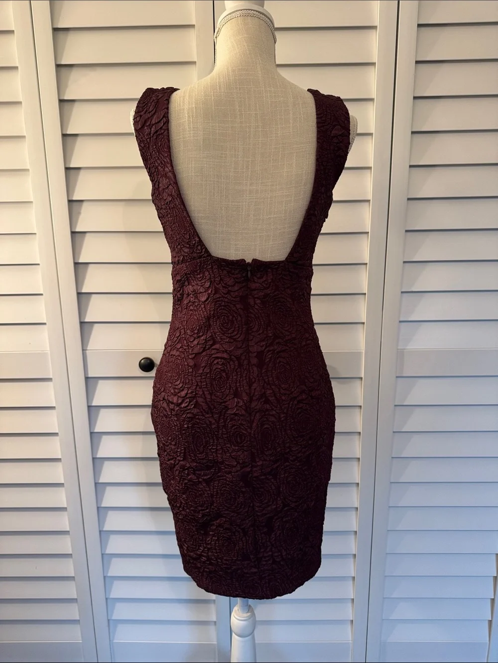 Siena Deep V-Neck Textured Sheath Dress